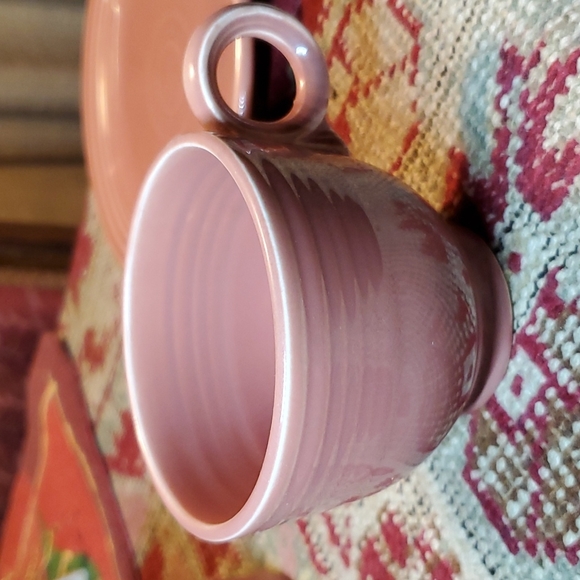 💥SOLD💥Original Rose Tea Cup&Saucer,Tom&Jerry's Mug Fiestaware - Picture 3 of 10